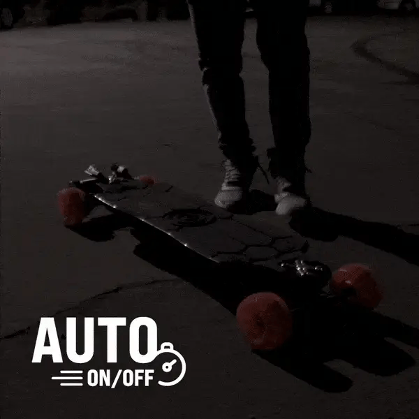 Auto on/off feature for SL-R1+ skateboard brake lights in dim lighting.